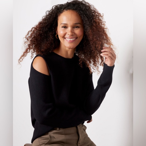 Monrow Supersoft Cut Out Pullover - Picture 2 of 4